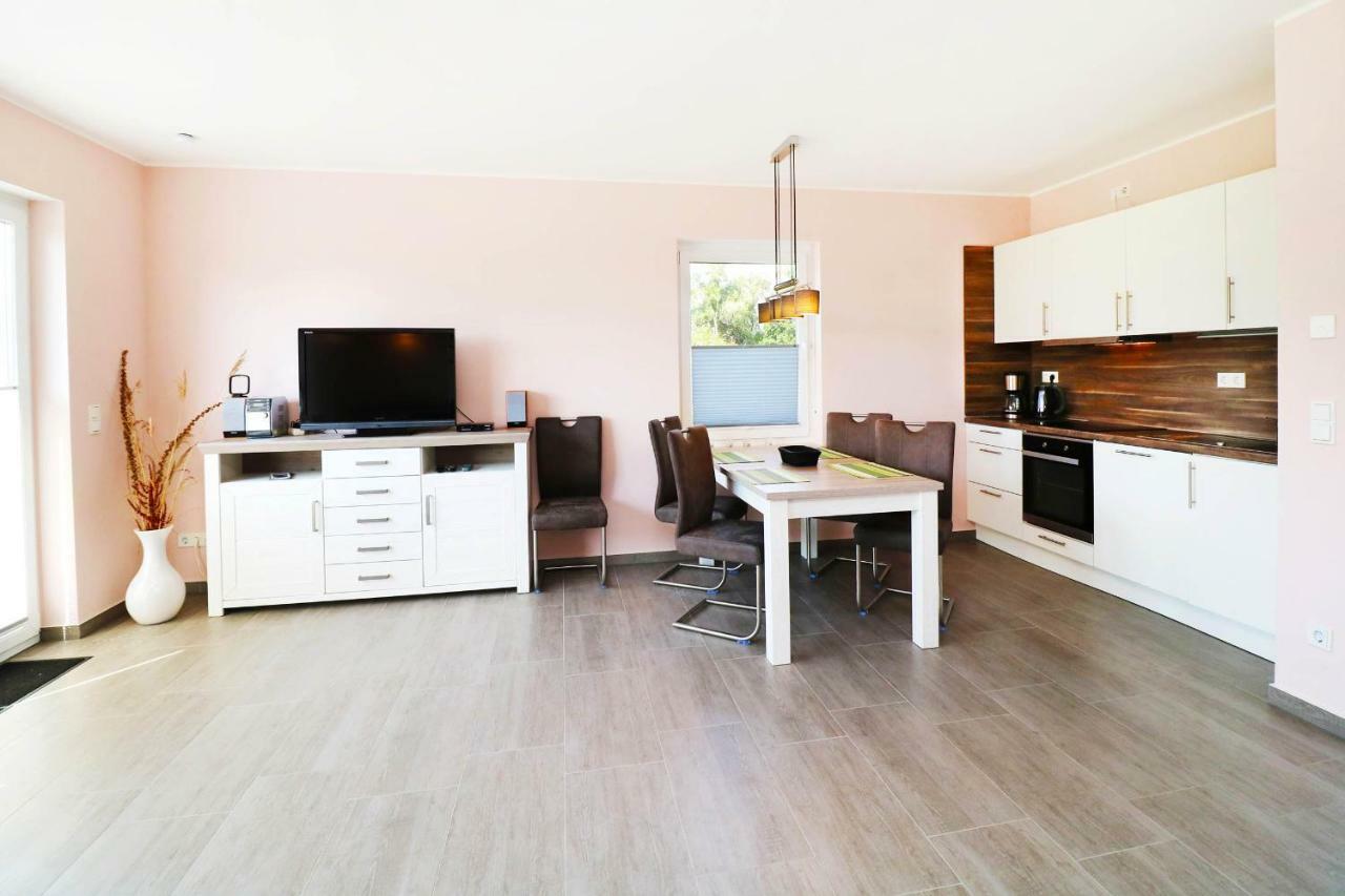 Ferienhaus Wis Mit Sauna Karlshagen Ngoại thất bức ảnh